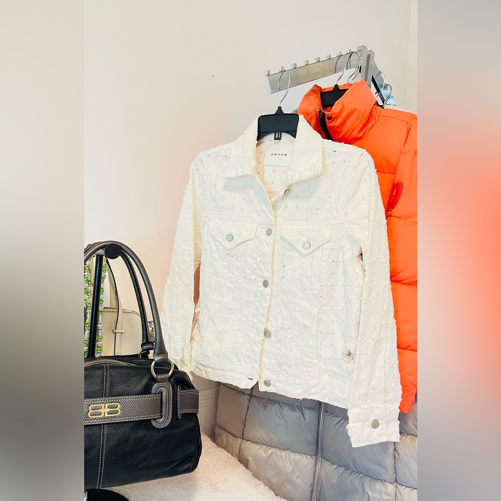 Blank NYC Distressed White Textured Jean Jacket size XS - Picture 10 of 10
